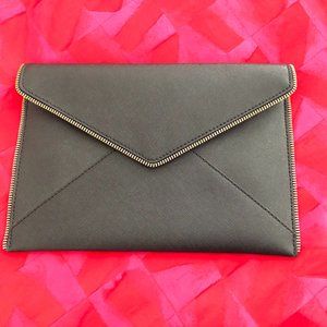 Rebecca Minkoff Clutch in new condition.